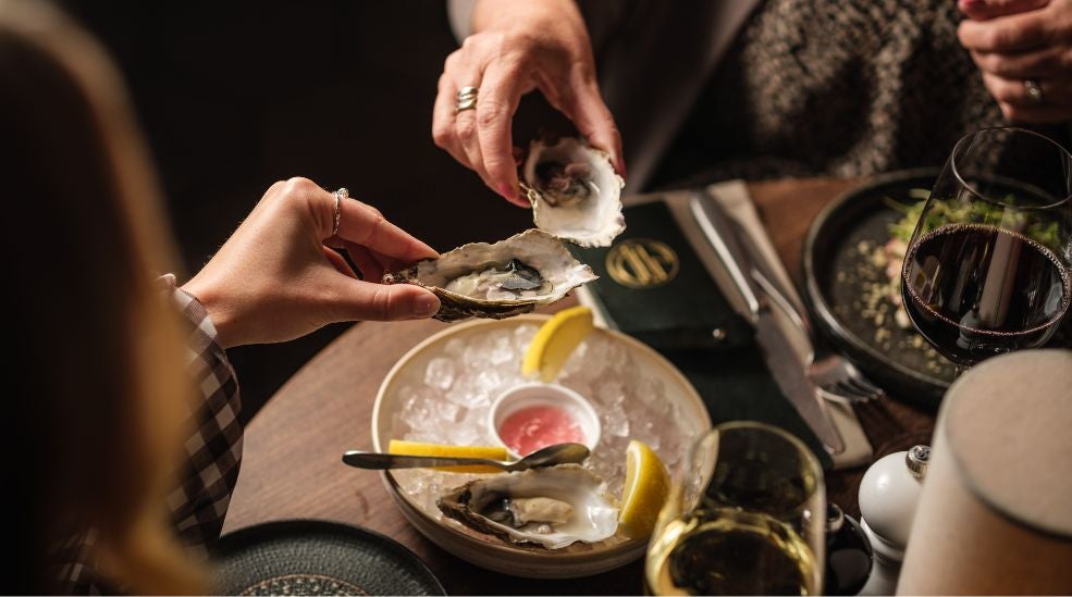 Middag, frukost och hotell för endast 995 kr per person